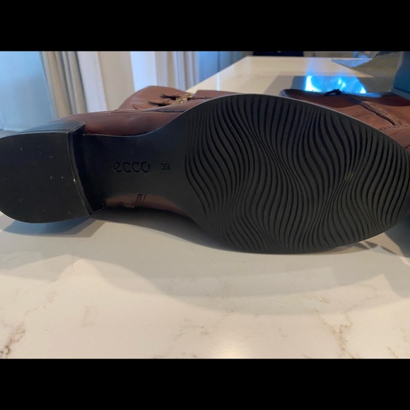 Ecco Tall Riding boot. - Picture 3 of 4